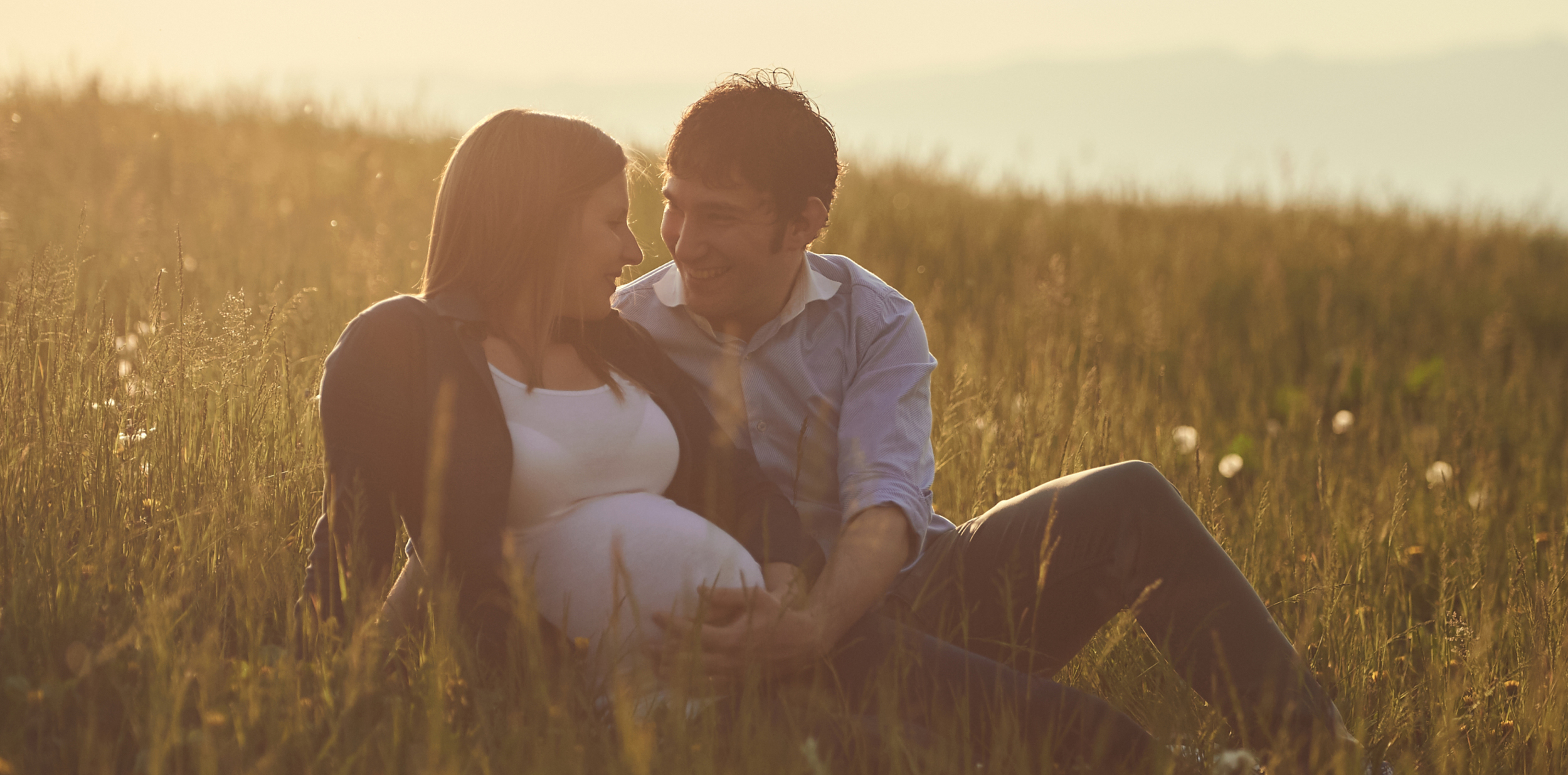 Fotografia maternità Sessione fotografica gravidanza Foto dolce attesa Scatti maternità professionali Ritratti gravidanza Servizio fotografico gestante Momenti speciali di maternità Fotografo per mamme in attesa Immortalare la gravidanza Foto artistica di gravidanza Montebelluna Treviso